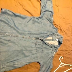 3/4 sleeve Jean shirt with open shoulders